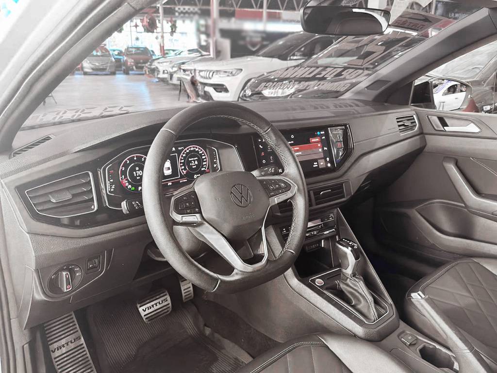 VOLKSWAGEN VIRTUS