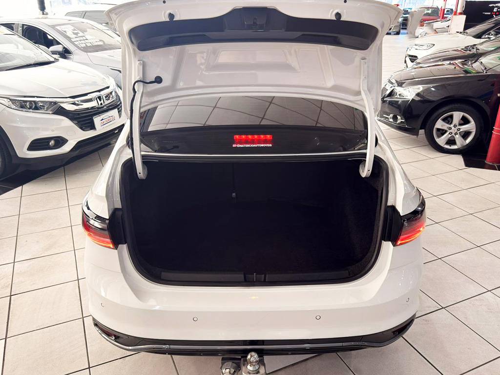 VOLKSWAGEN VIRTUS