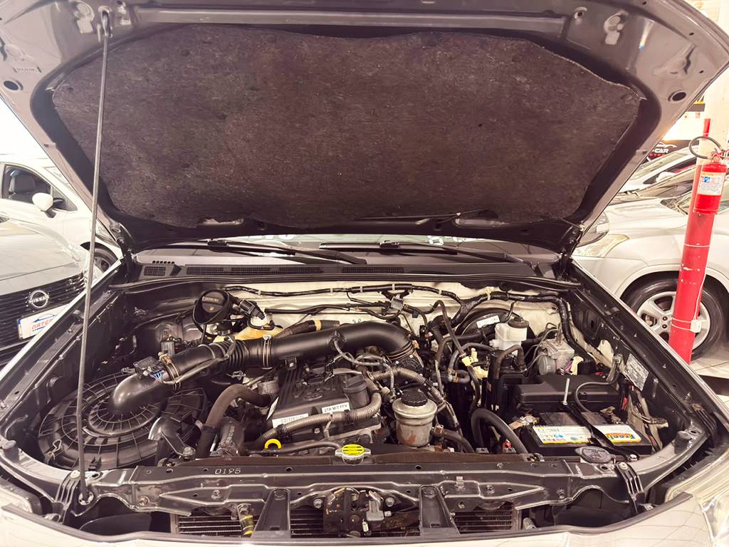 TOYOTA HILUX SW4