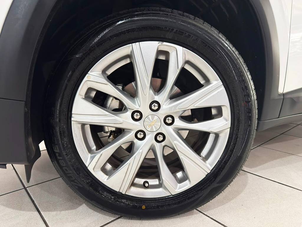 CHEVROLET TRACKER