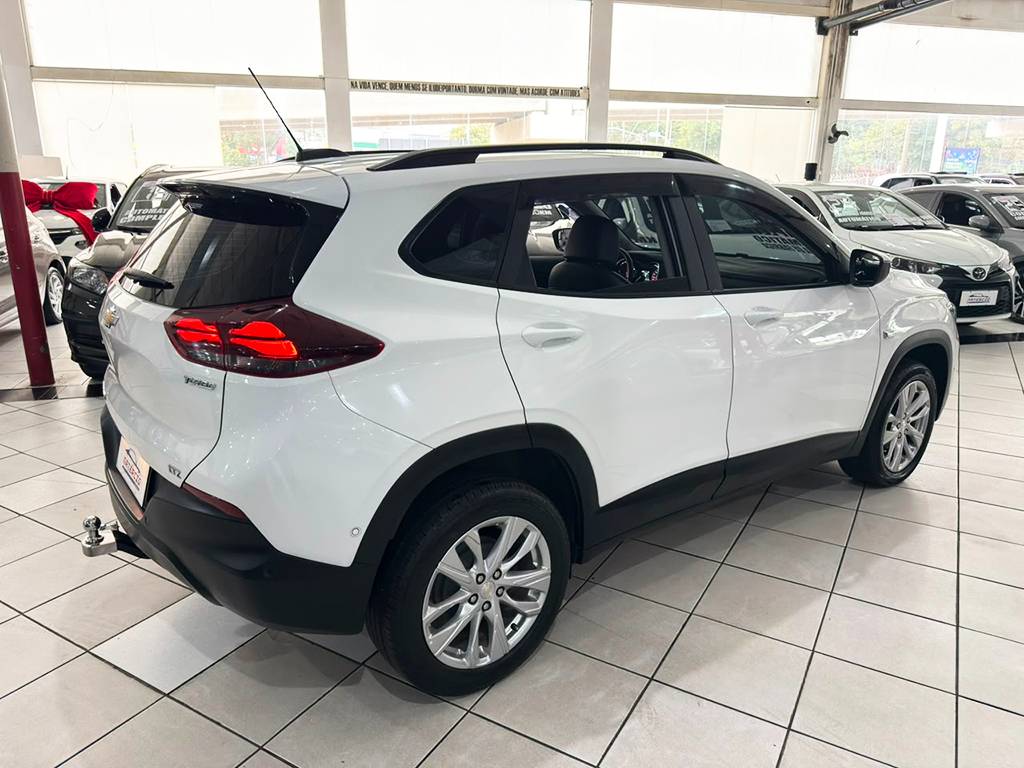 CHEVROLET TRACKER