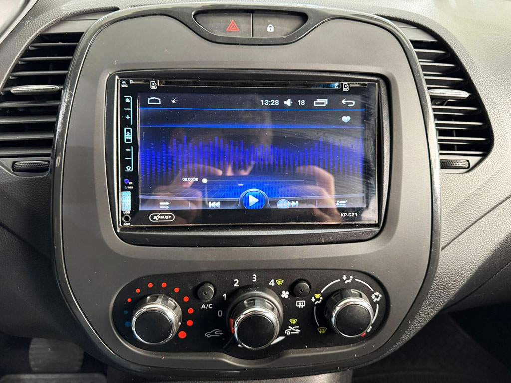 RENAULT CAPTUR