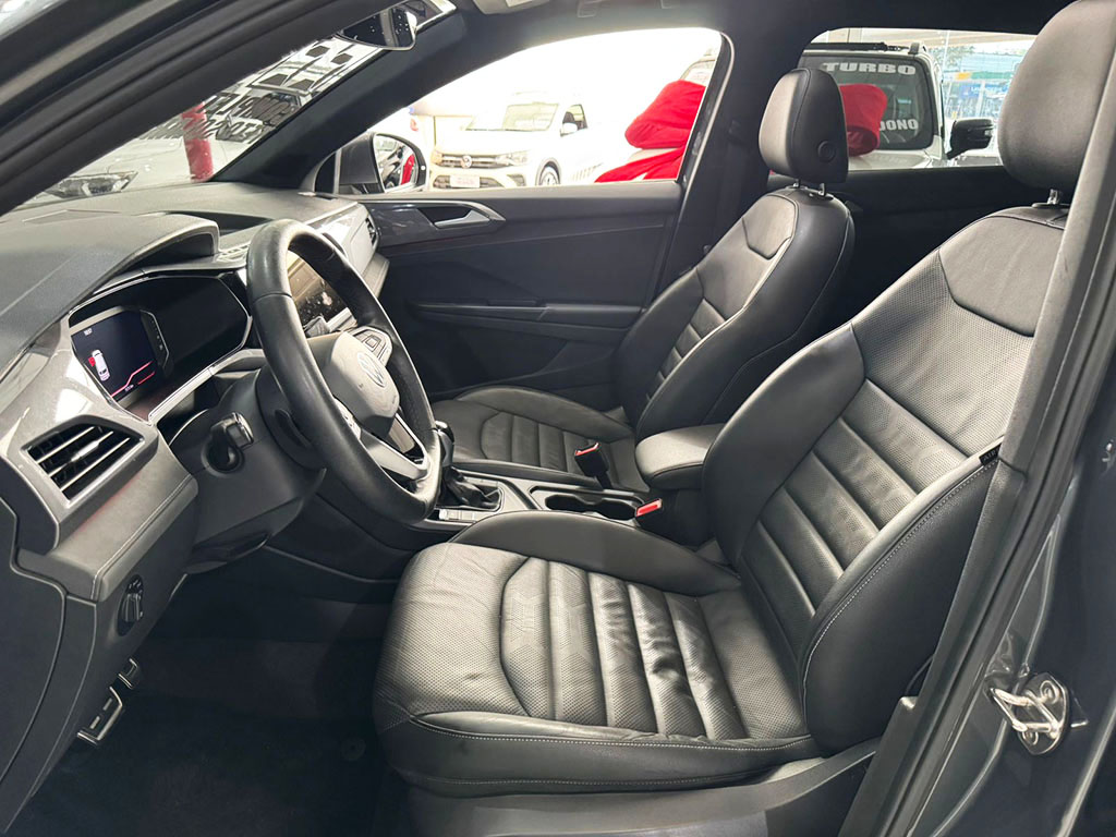 VOLKSWAGEN TAOS
