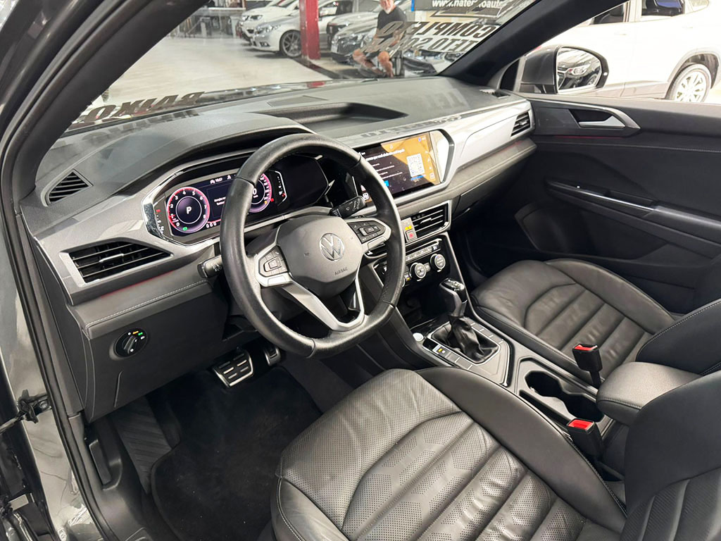 VOLKSWAGEN TAOS