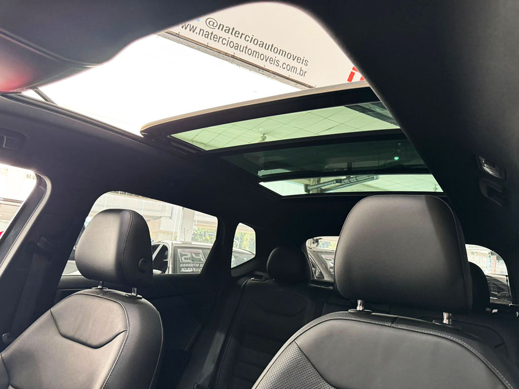 VOLKSWAGEN TAOS