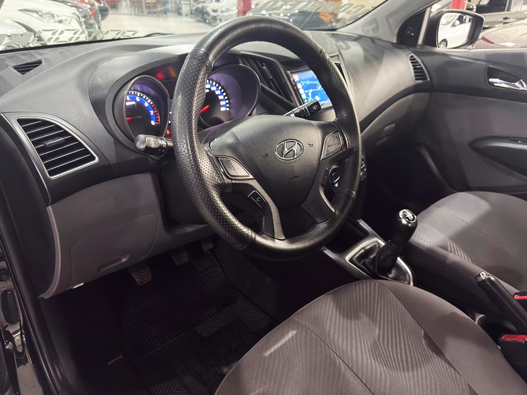 HYUNDAI HB20S