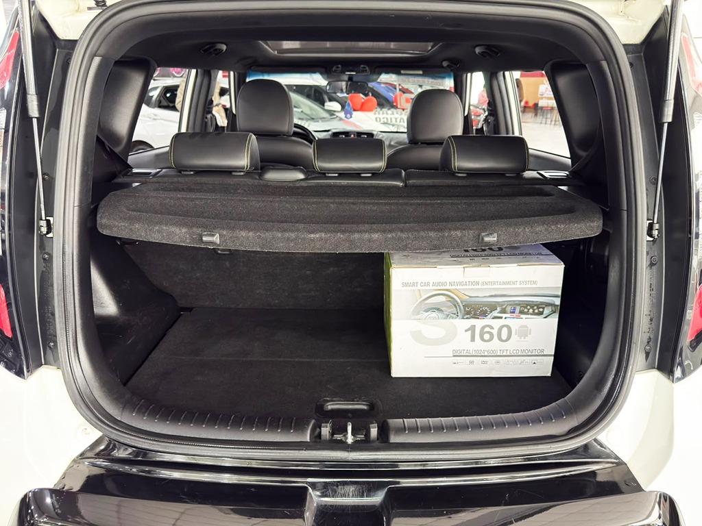 KIA SOUL