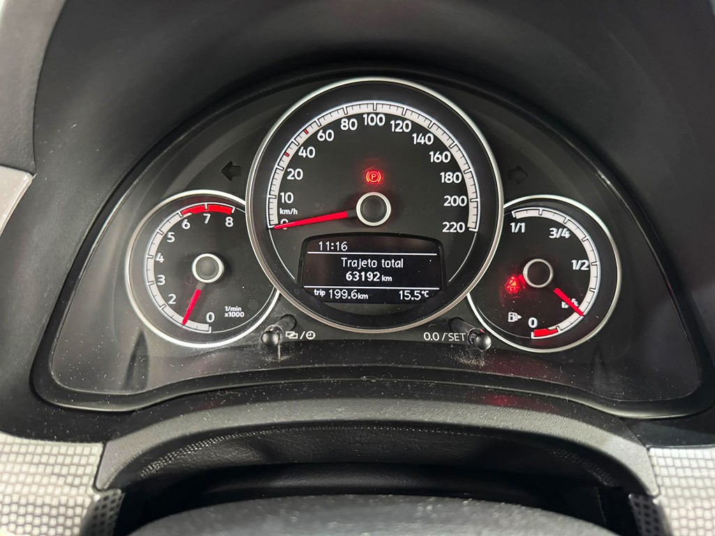VOLKSWAGEN CROSS UP