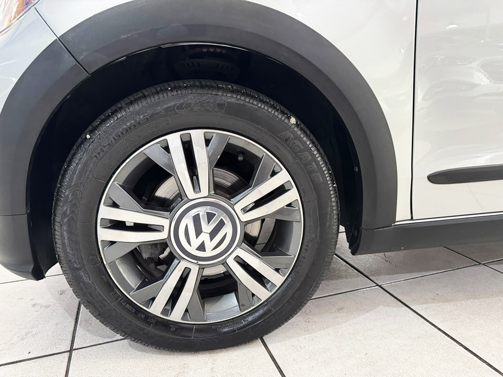 VOLKSWAGEN CROSS UP