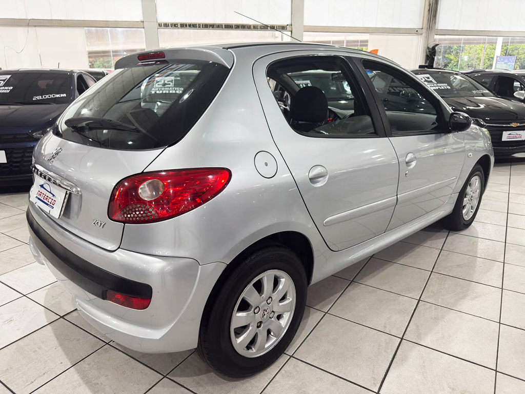 PEUGEOT 207