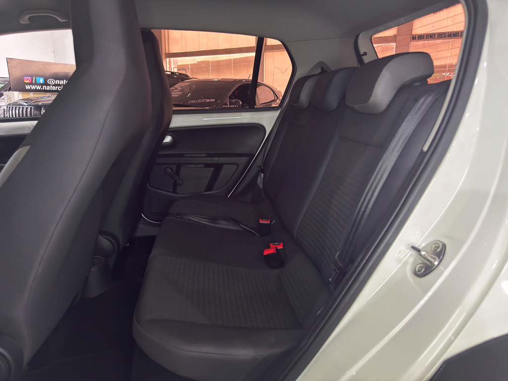 VOLKSWAGEN CROSS UP