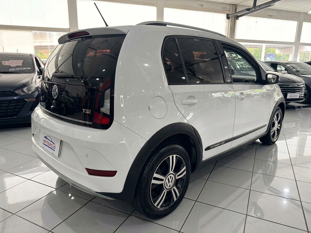 VOLKSWAGEN CROSS UP