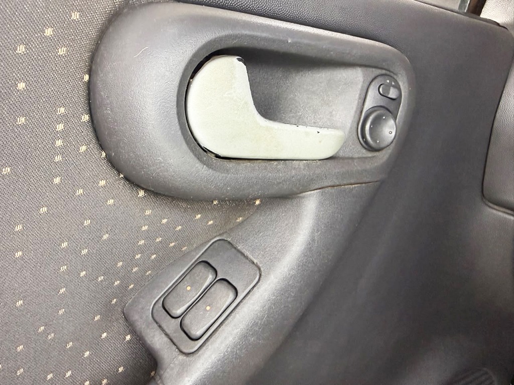 CHEVROLET CORSA
