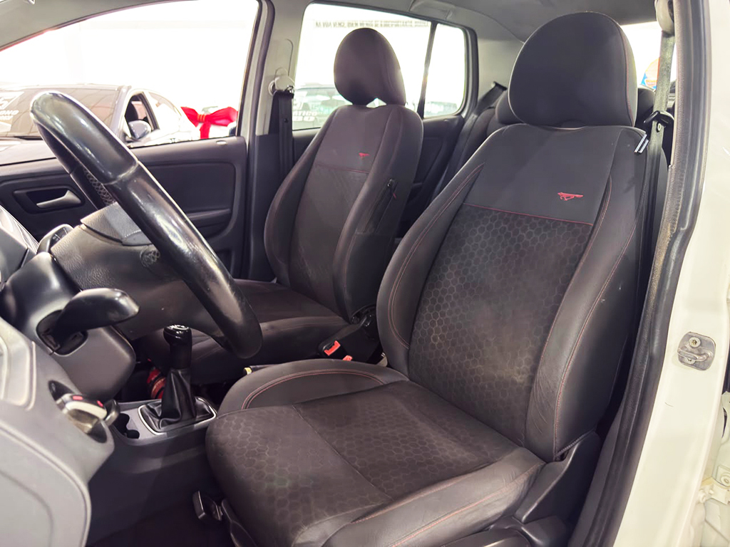 VOLKSWAGEN CROSSFOX