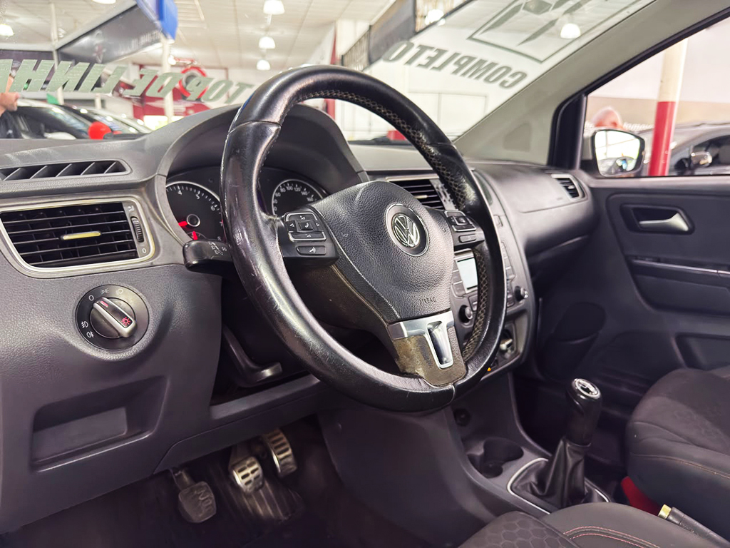 VOLKSWAGEN CROSSFOX