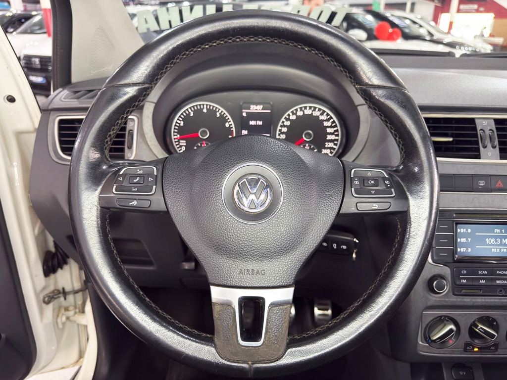 VOLKSWAGEN CROSSFOX