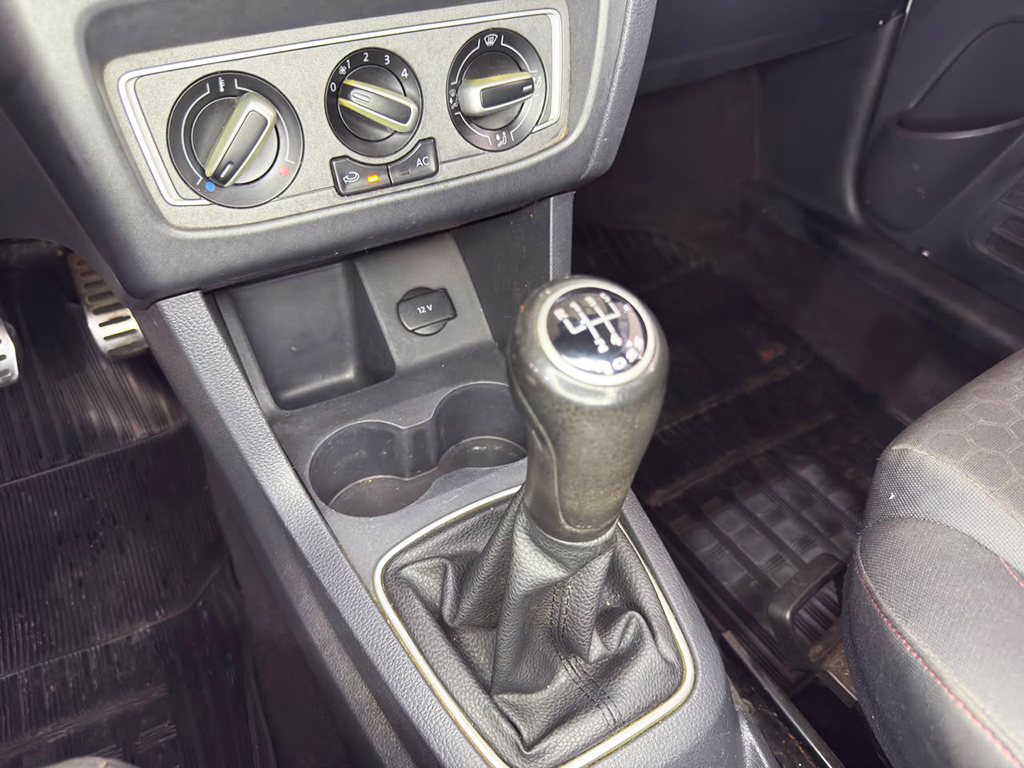 VOLKSWAGEN CROSSFOX