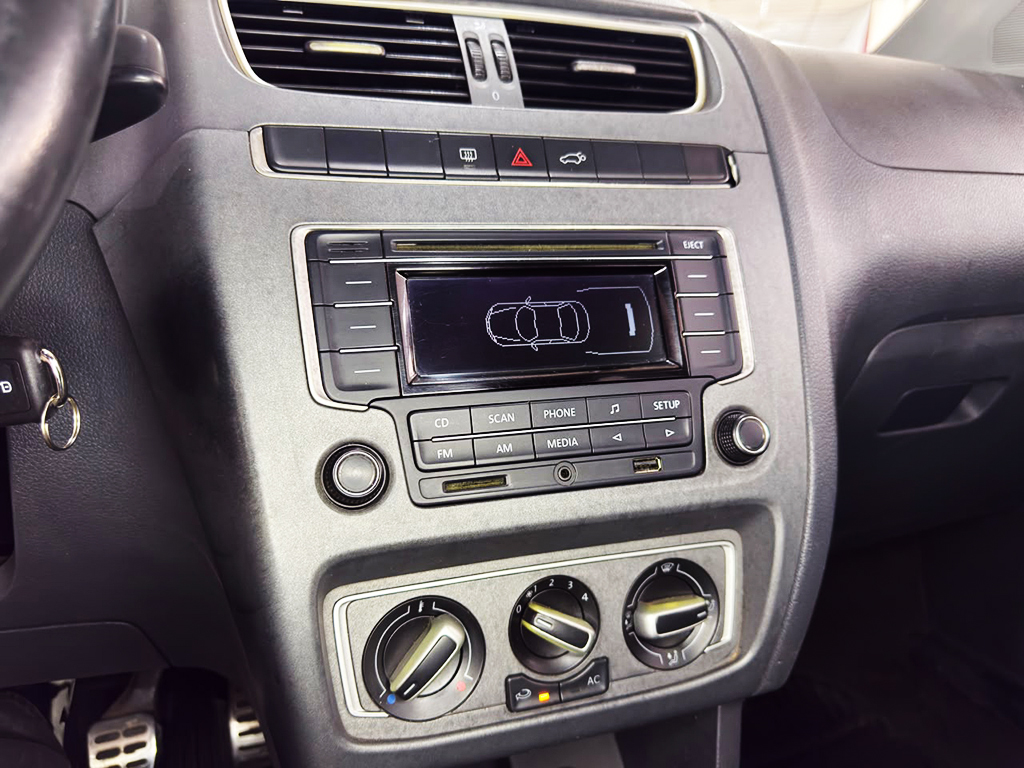 VOLKSWAGEN CROSSFOX