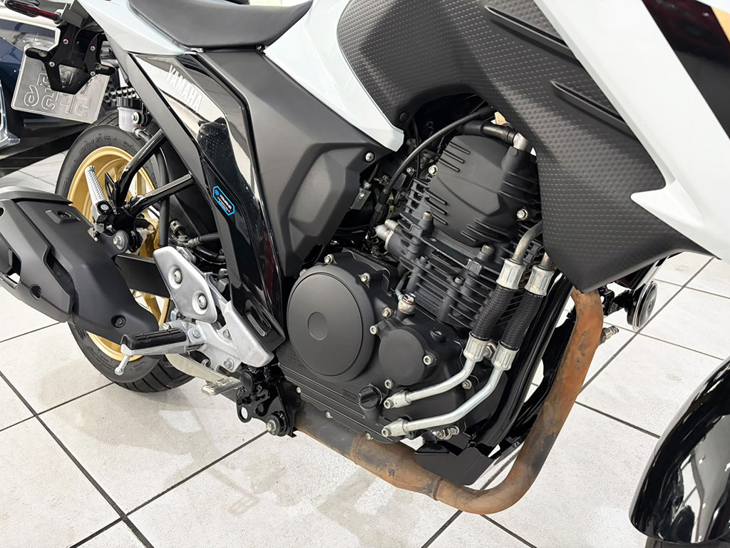 YAMAHA FZ25 FAZER ABS