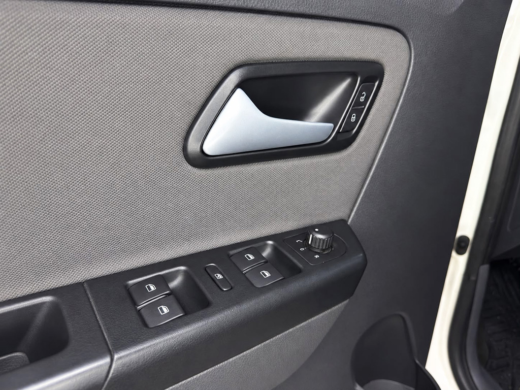 VOLKSWAGEN SPACEFOX