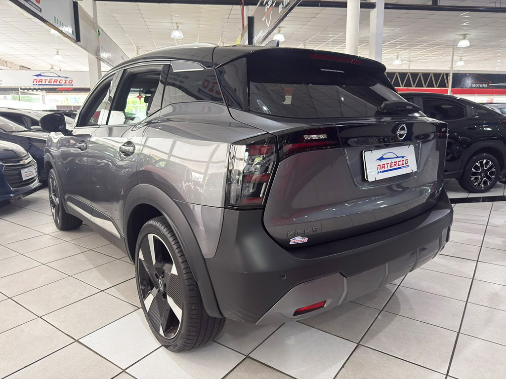 NISSAN KICKS
