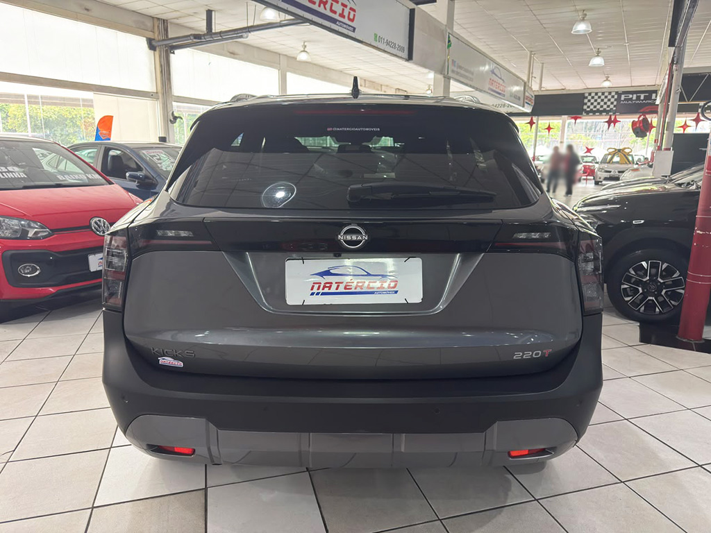 NISSAN KICKS