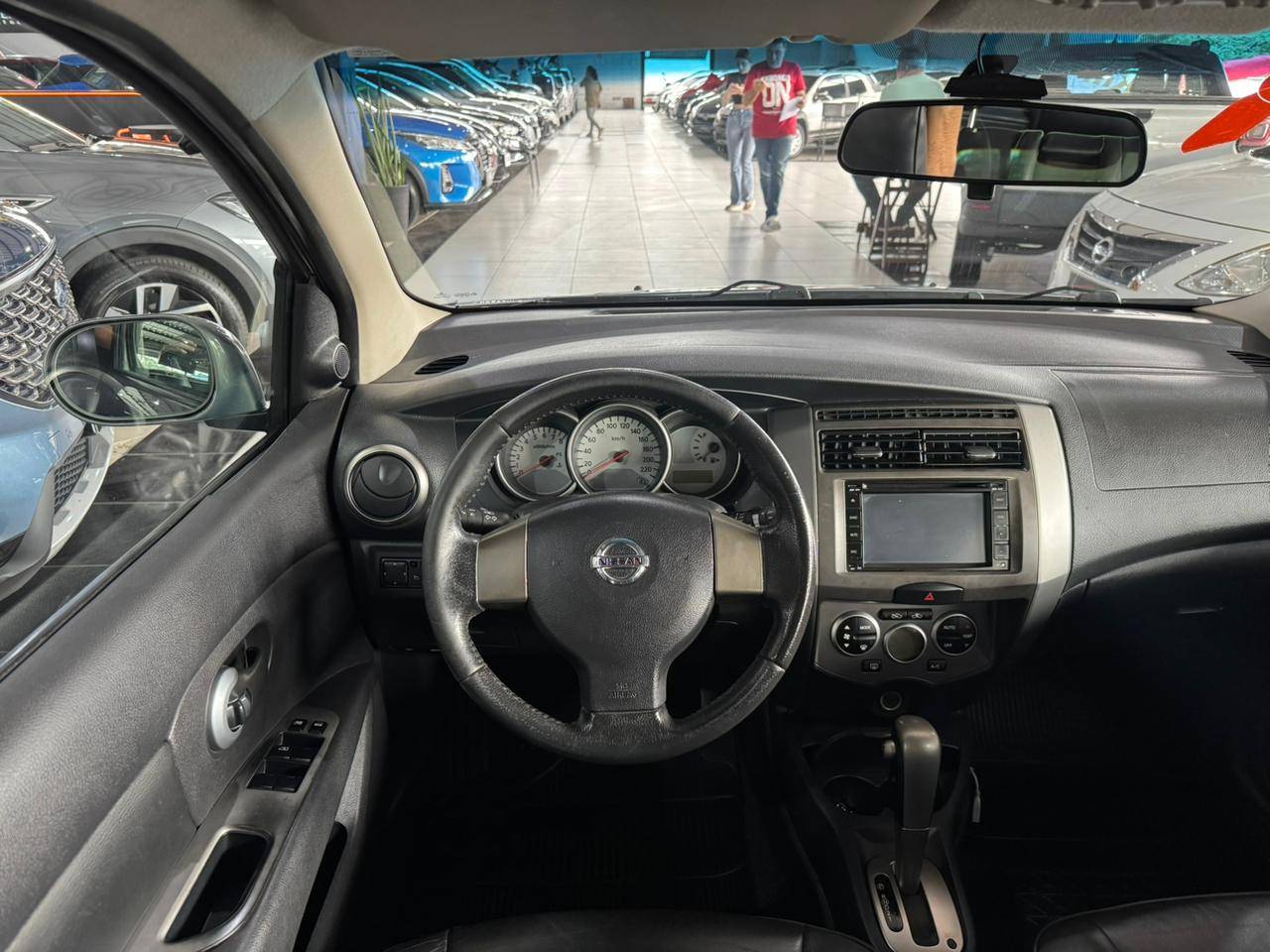 NISSAN GRAND LIVINA