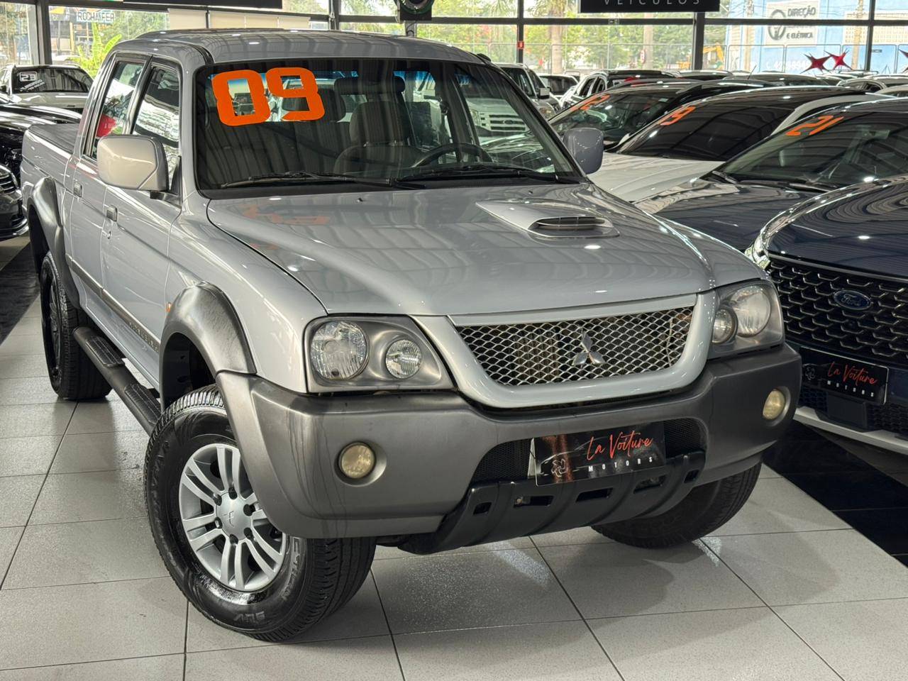 MITSUBISHI L200 OUTDOOR