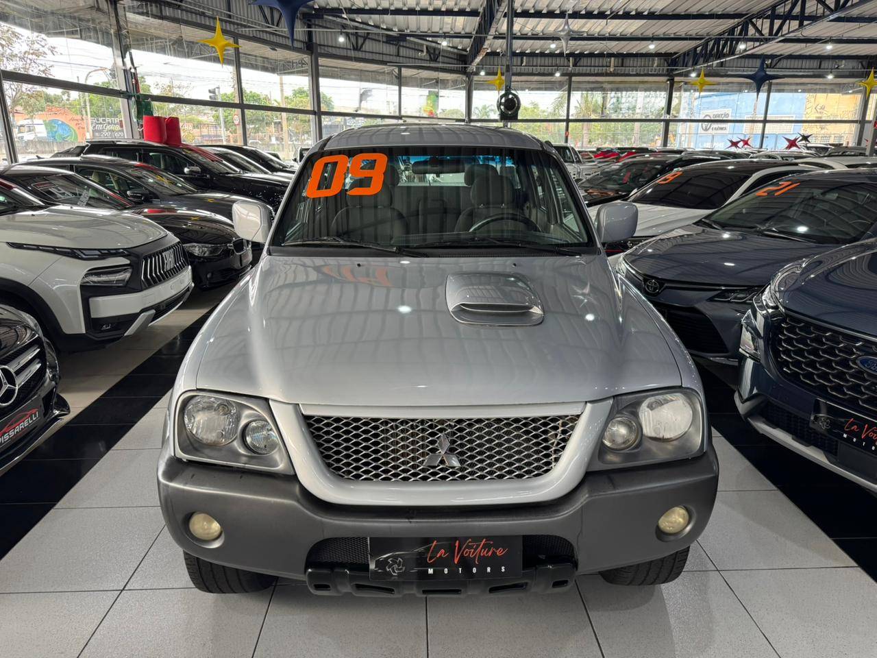 MITSUBISHI L200 OUTDOOR