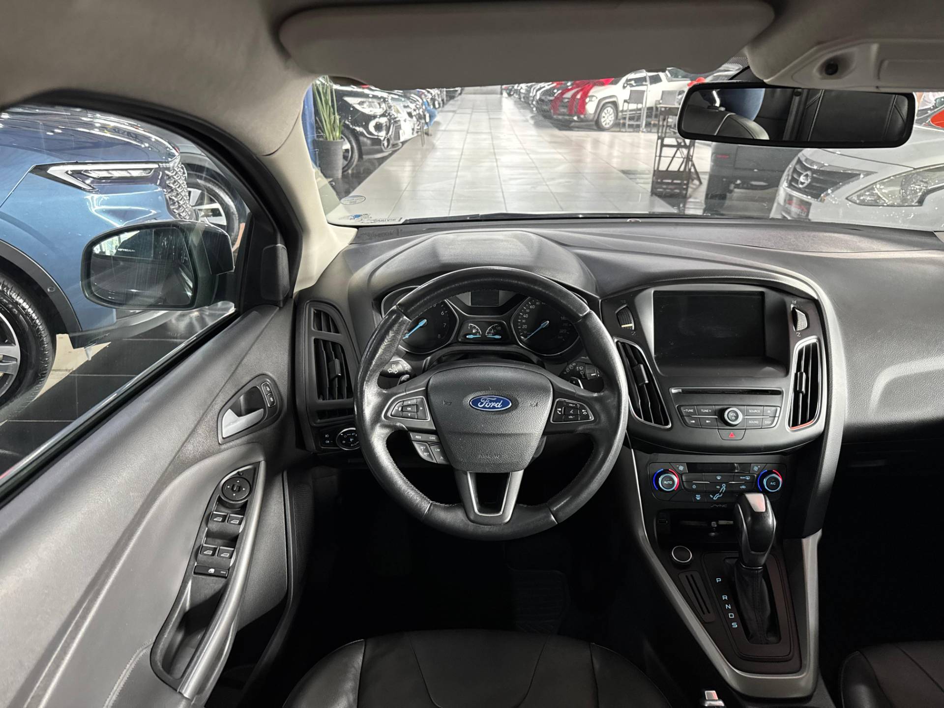 FORD FOCUS