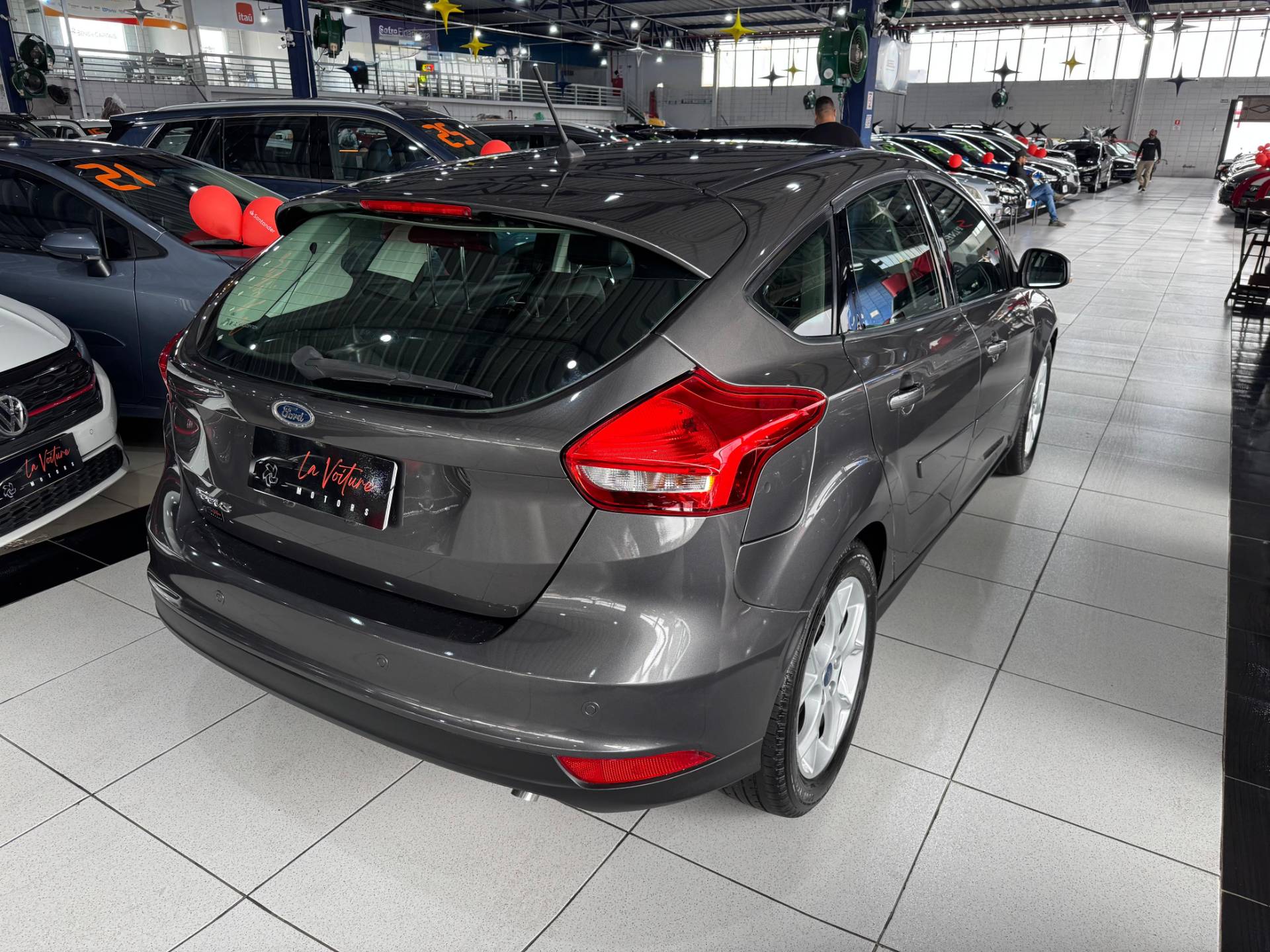 FORD FOCUS