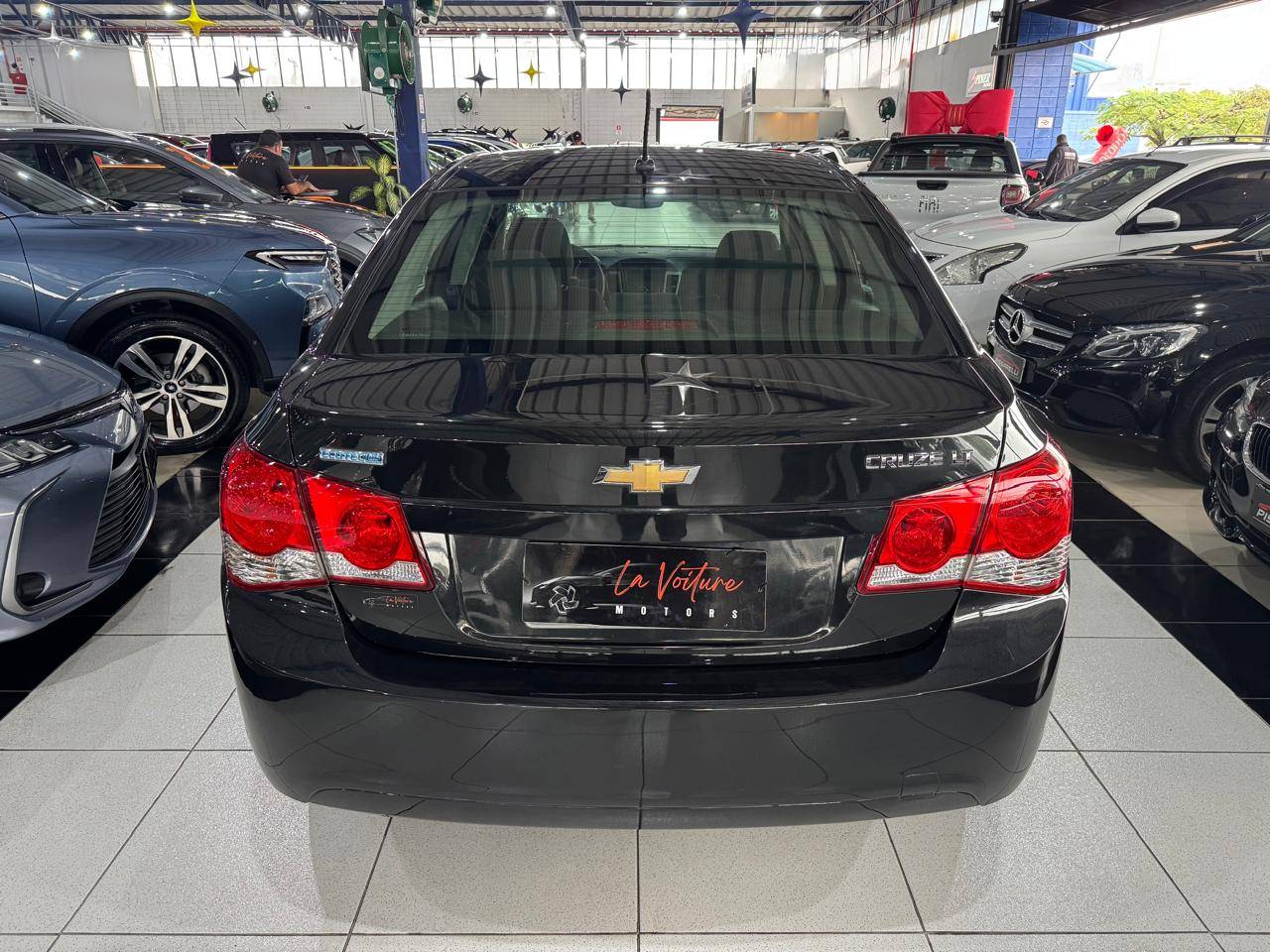 CHEVROLET CRUZE