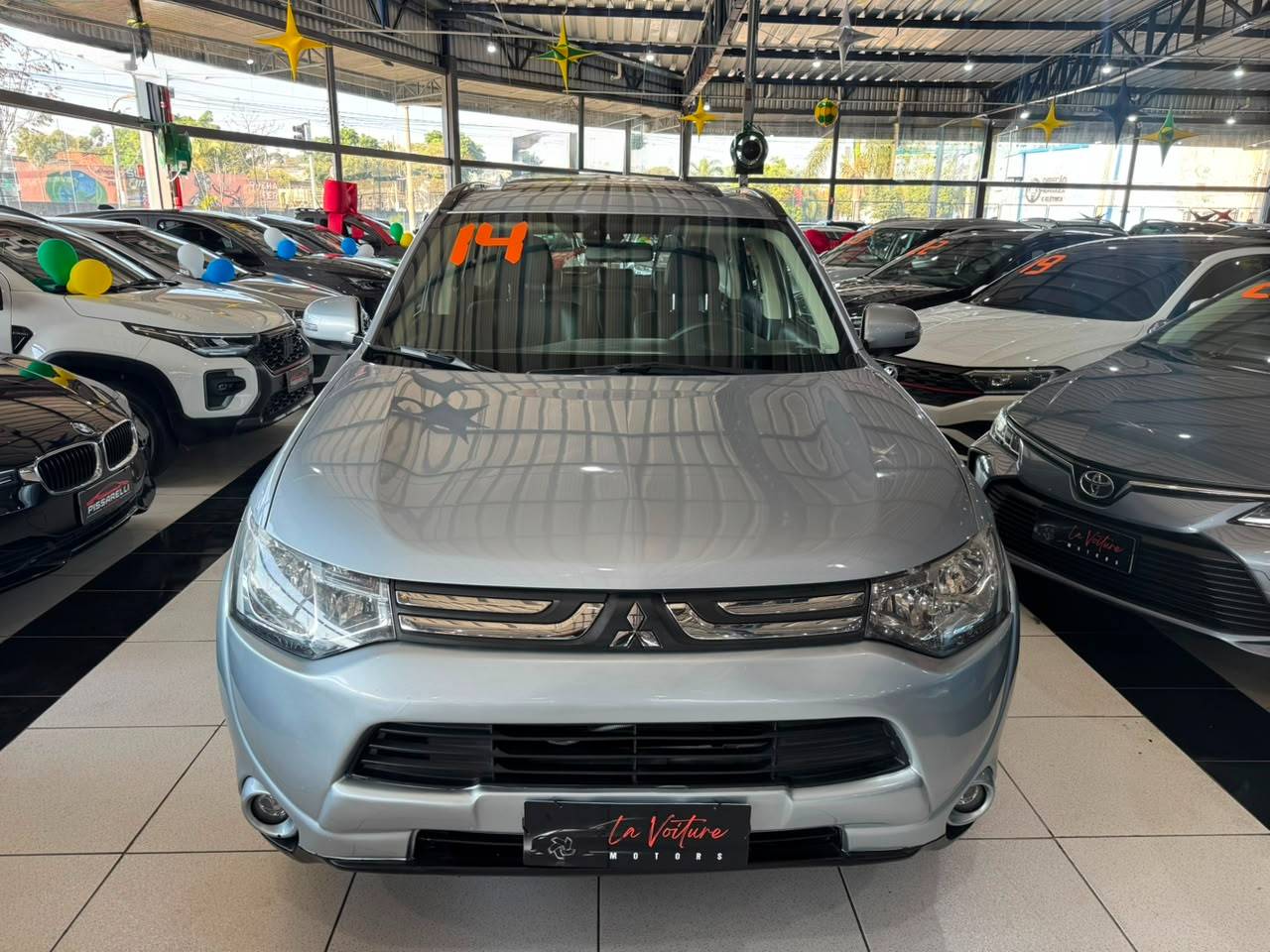 MITSUBISHI OUTLANDER