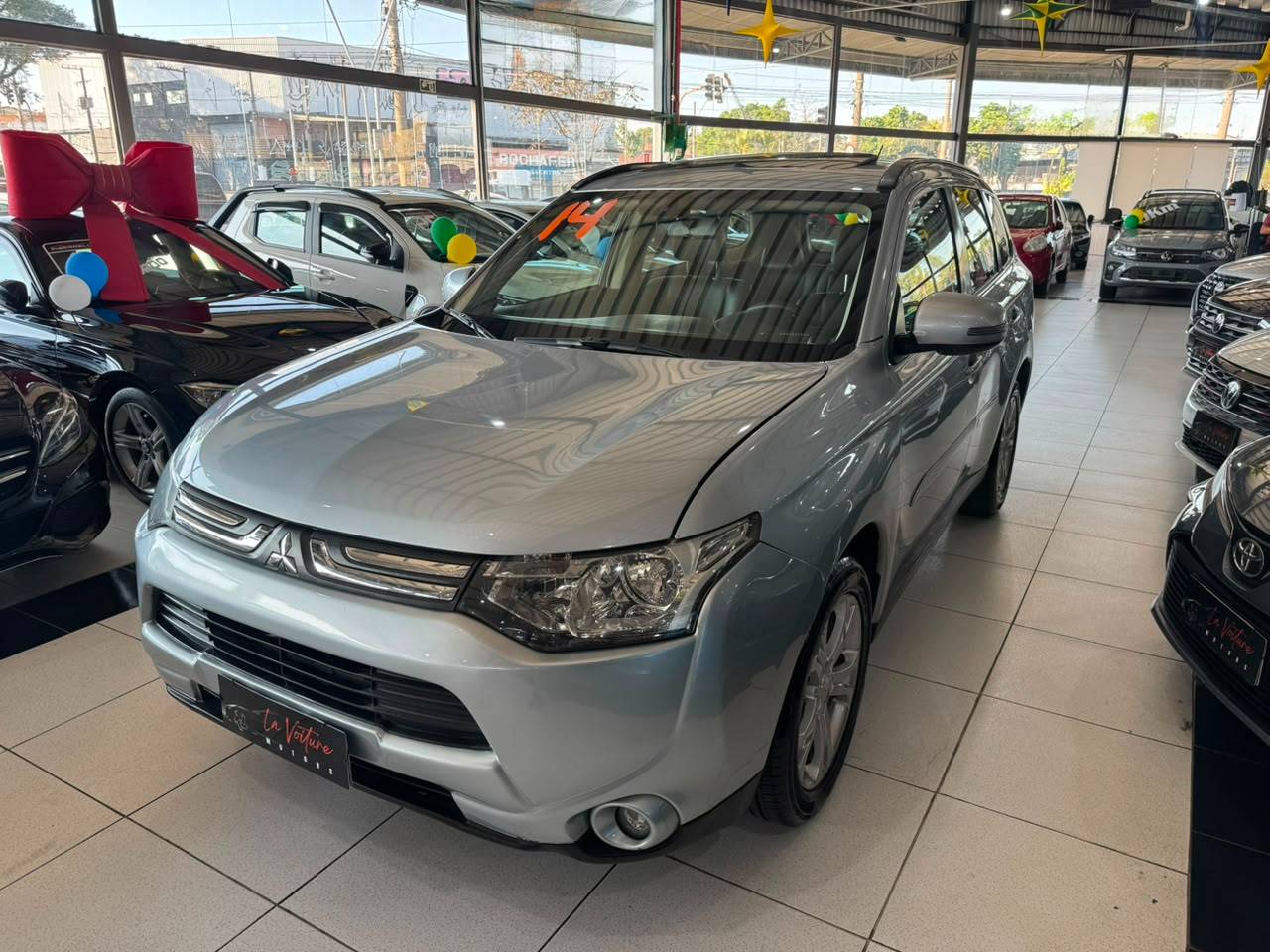 MITSUBISHI OUTLANDER