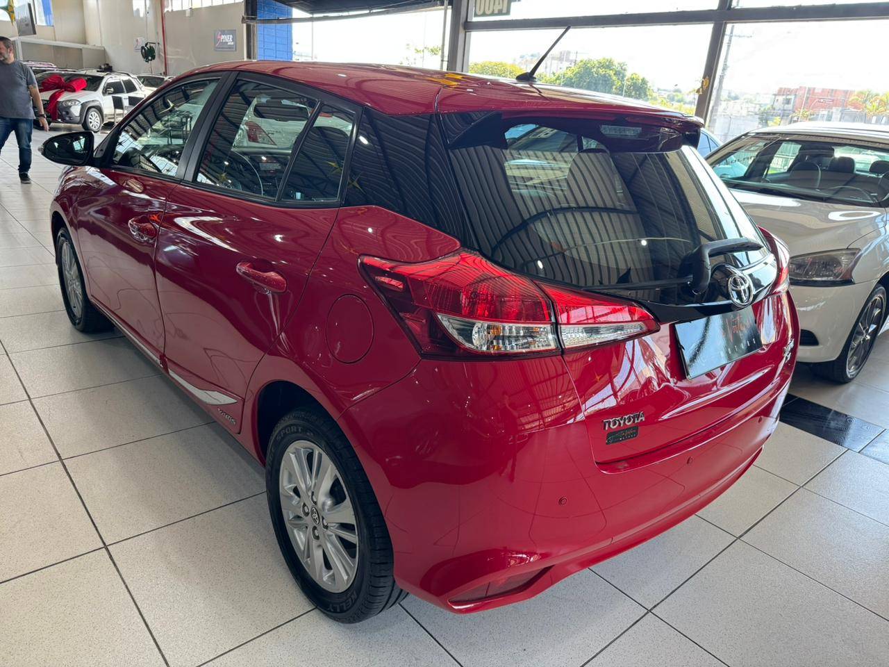 TOYOTA YARIS