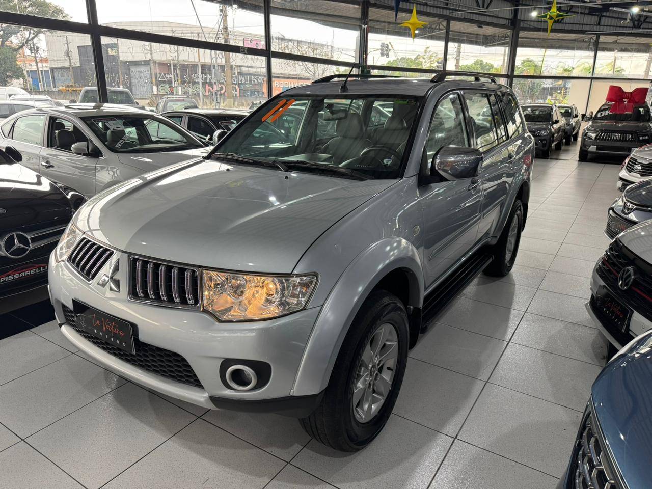 MITSUBISHI PAJERO DAKAR