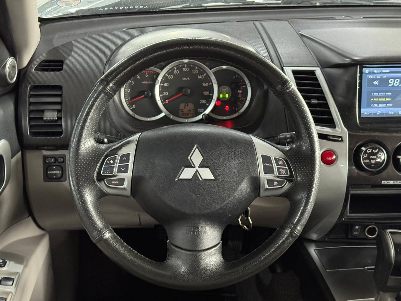 MITSUBISHI PAJERO DAKAR