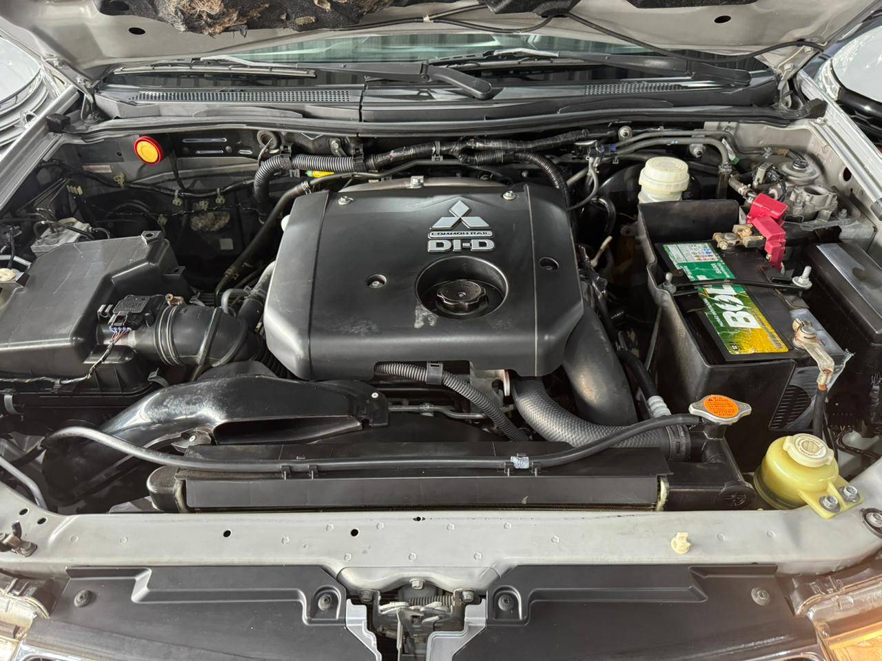 MITSUBISHI PAJERO DAKAR