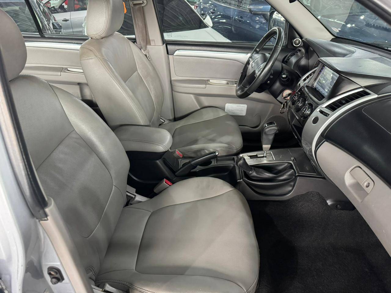 MITSUBISHI PAJERO DAKAR