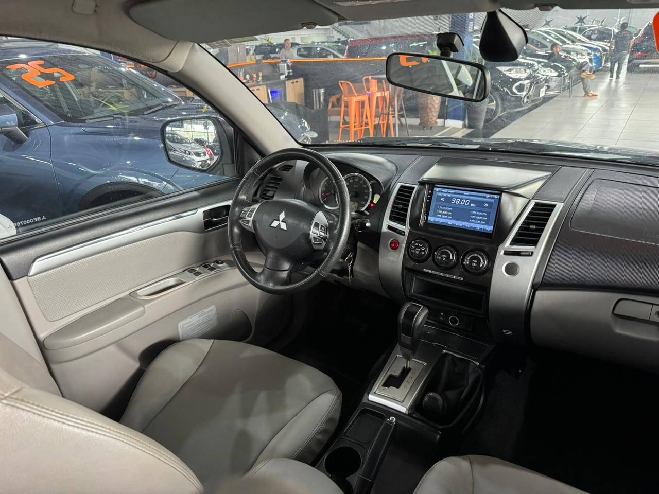 MITSUBISHI PAJERO DAKAR