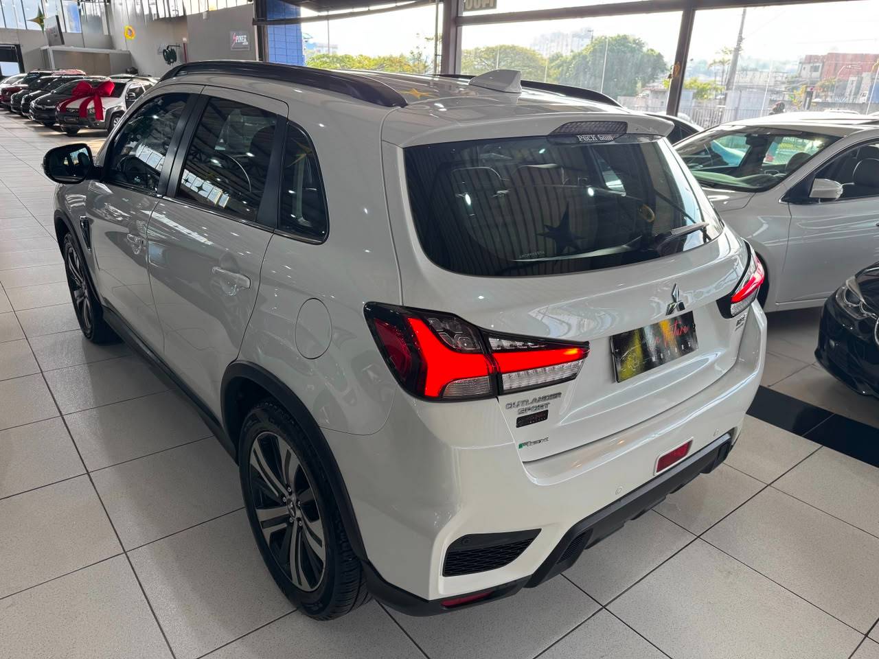 MITSUBISHI OUTLANDER SPORT