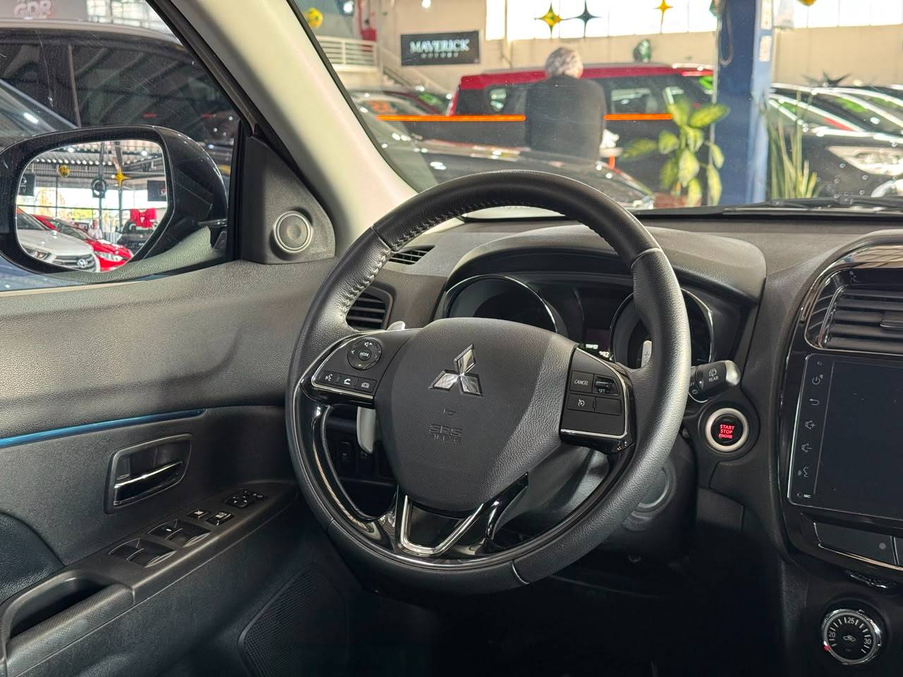 MITSUBISHI OUTLANDER SPORT