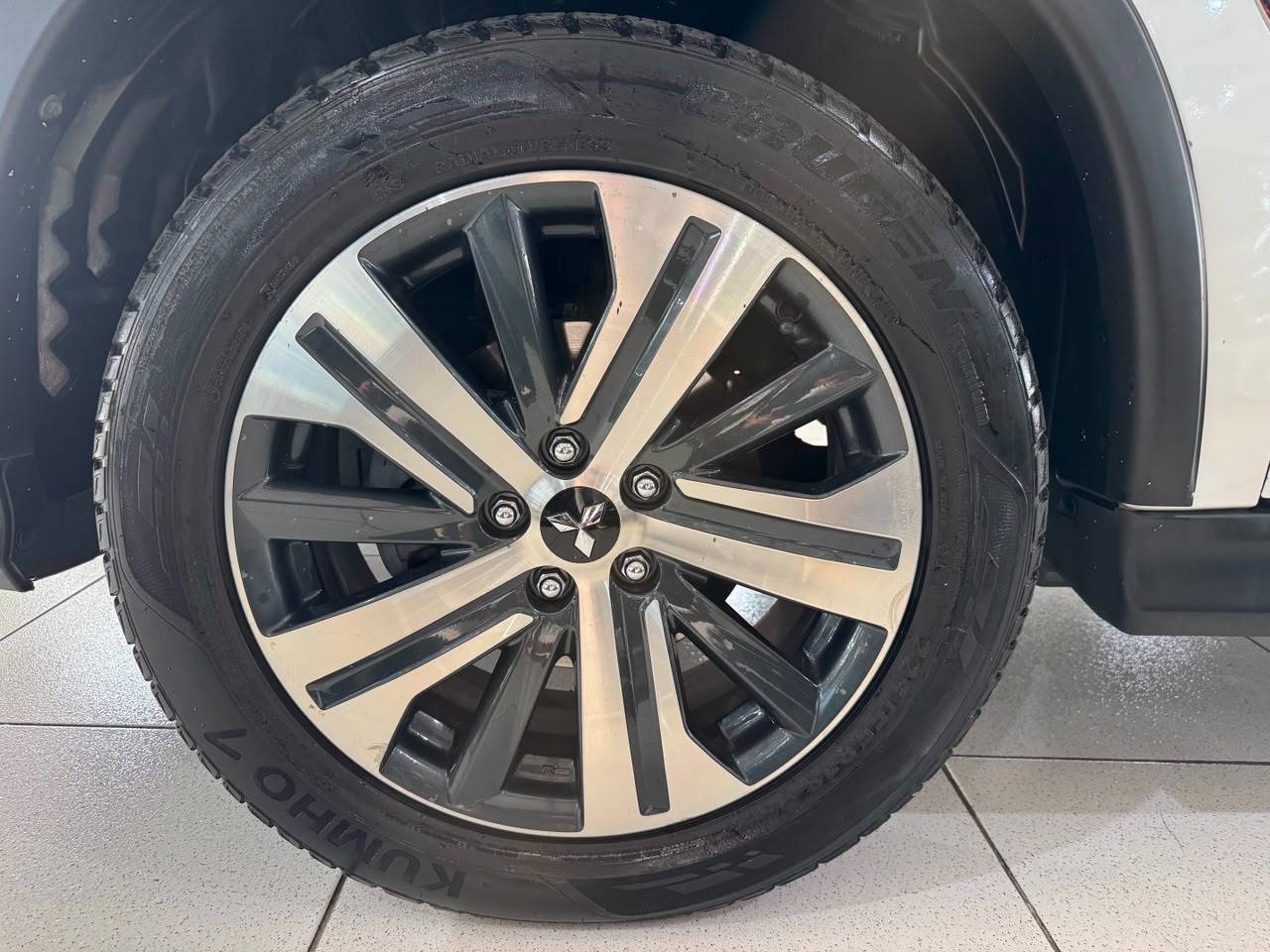 MITSUBISHI OUTLANDER SPORT