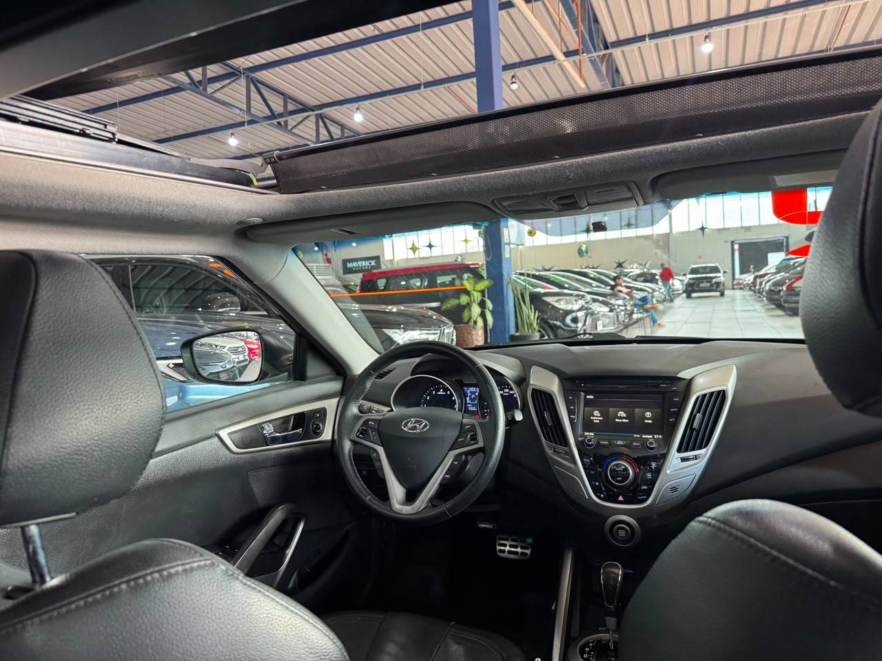 HYUNDAI VELOSTER