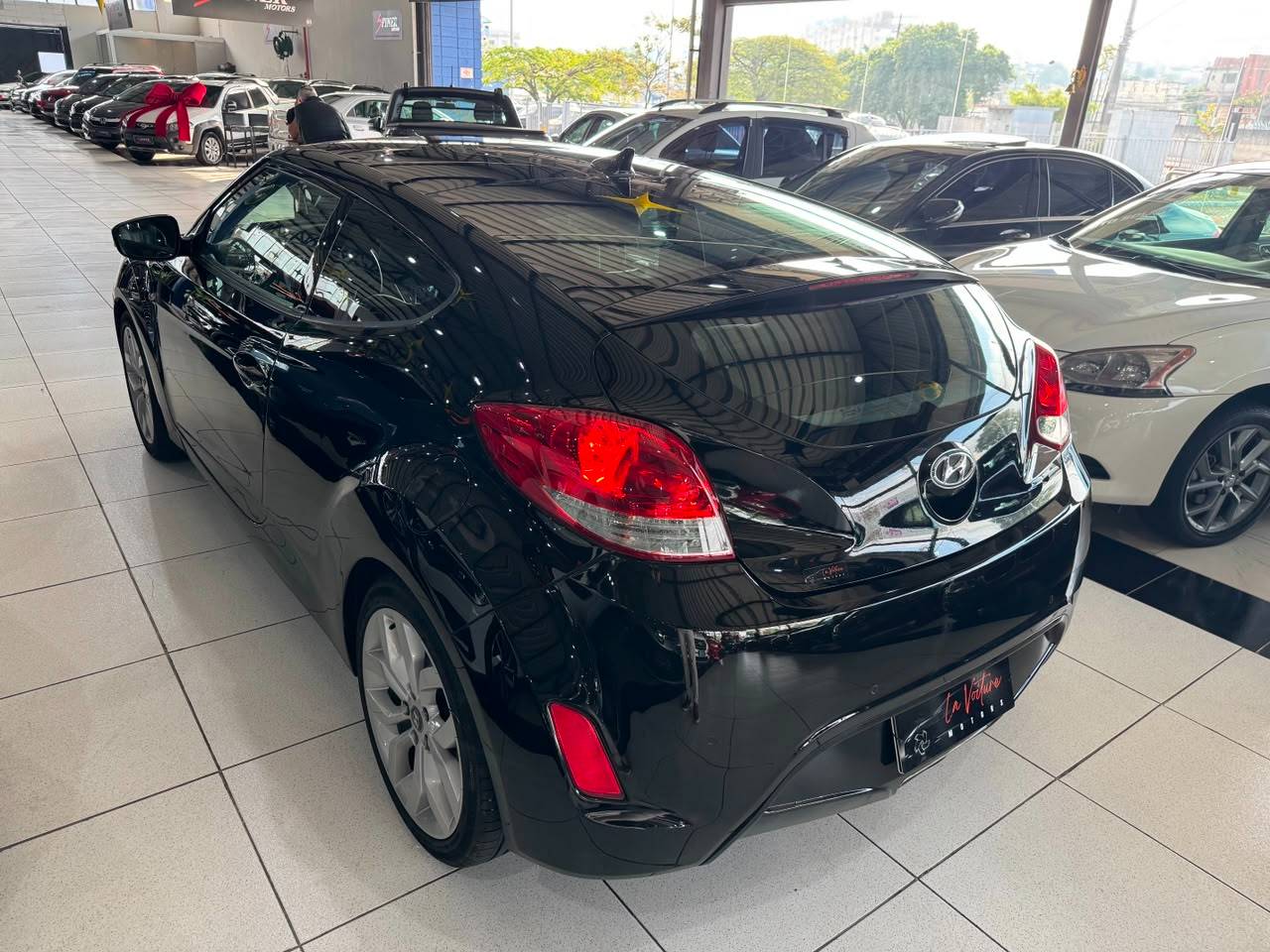 HYUNDAI VELOSTER