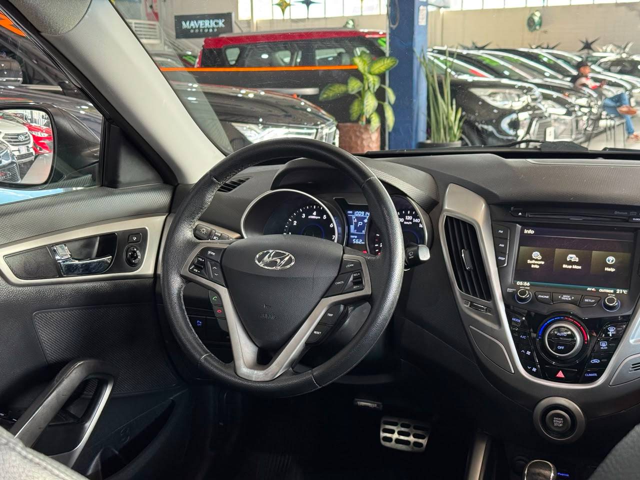 HYUNDAI VELOSTER