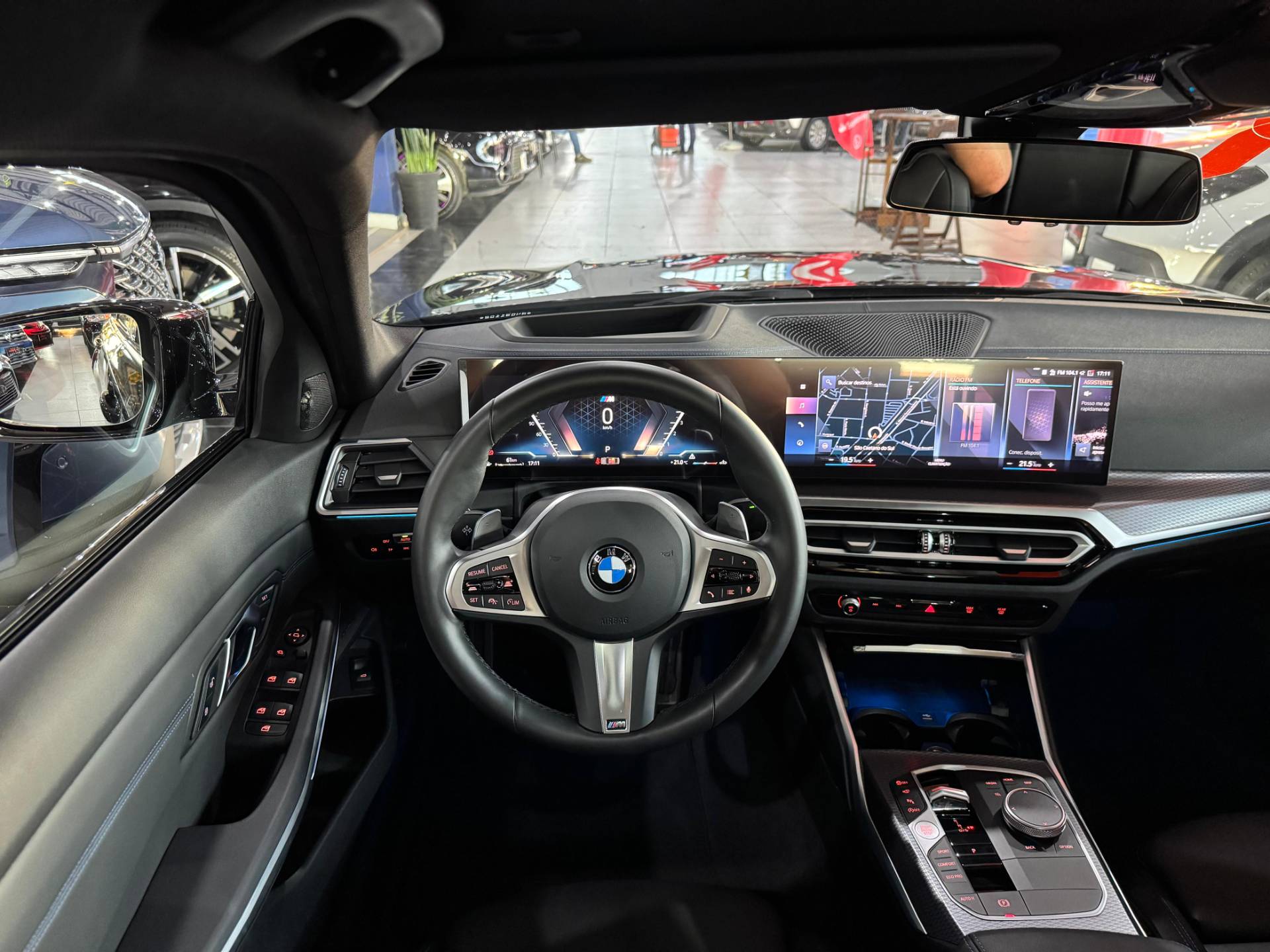 BMW 320i