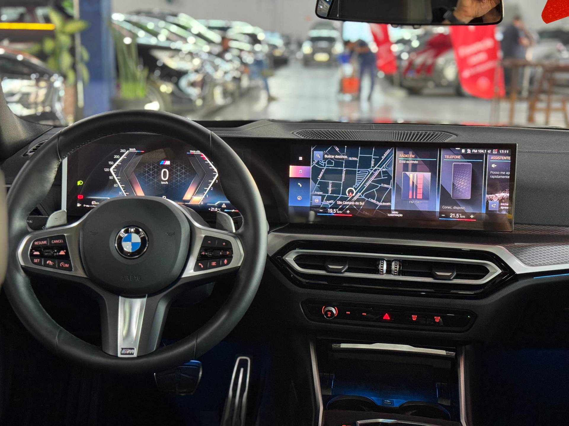 BMW 320i