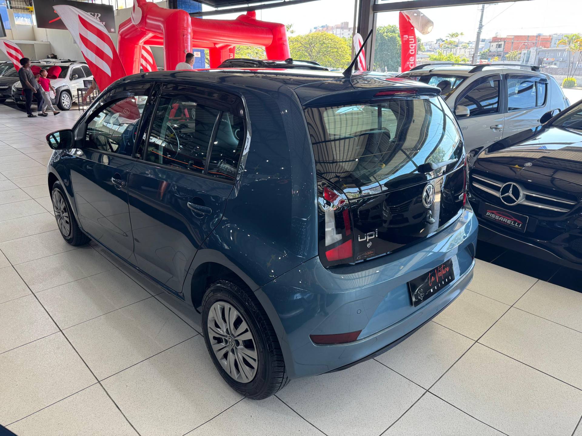 VOLKSWAGEN UP