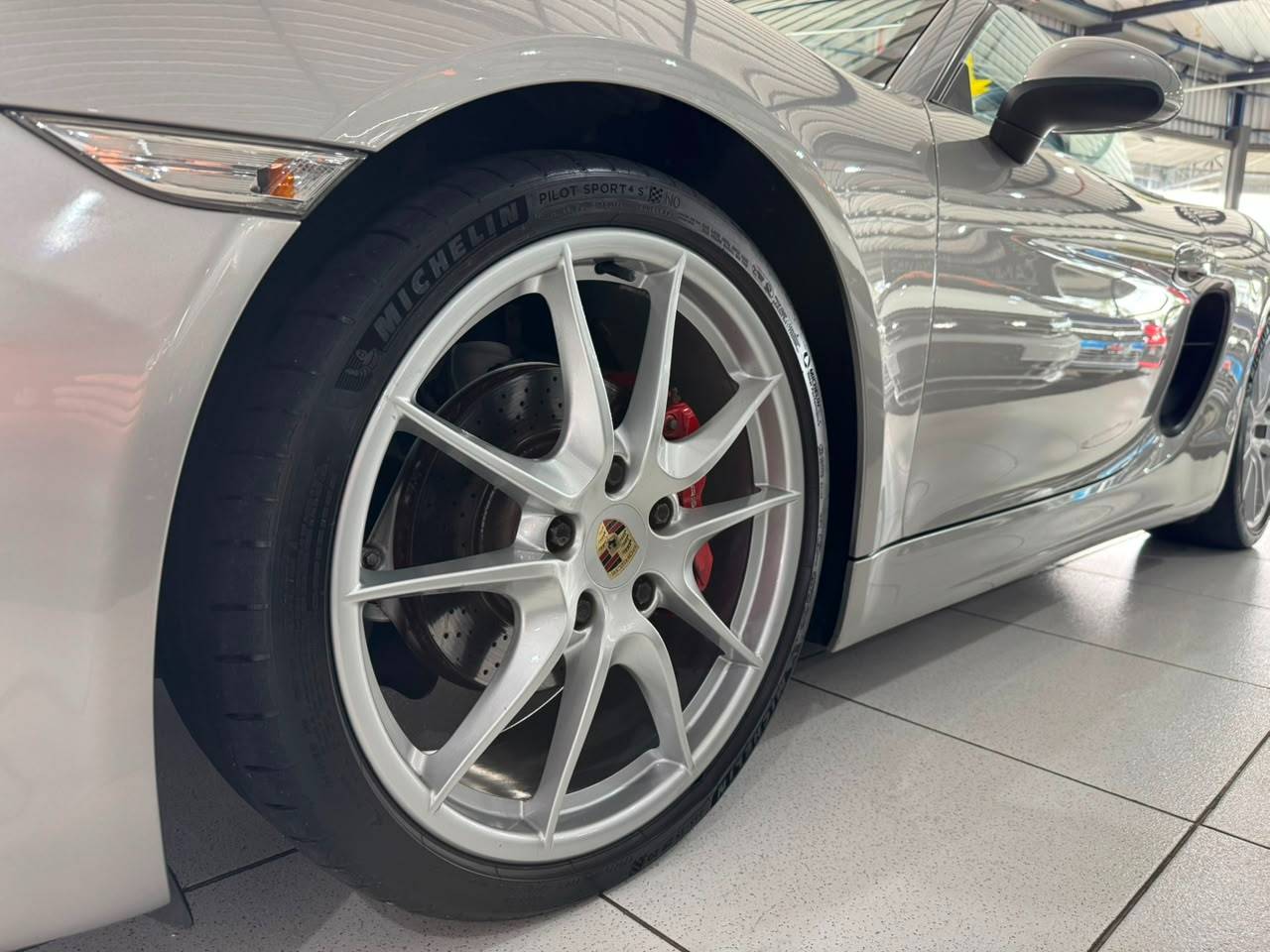 PORSCHE BOXSTER